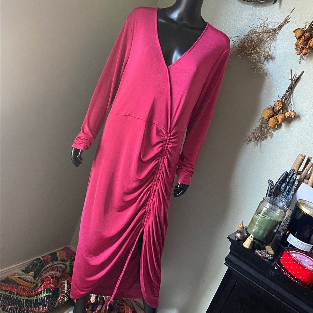 NINA PARKER Elegant Pink Ruched Dress NWTs